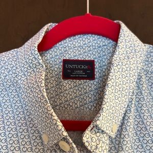 Men’s UNTUCKit Button Down Bicycle Print Short Sleeved Shirt Size Large.